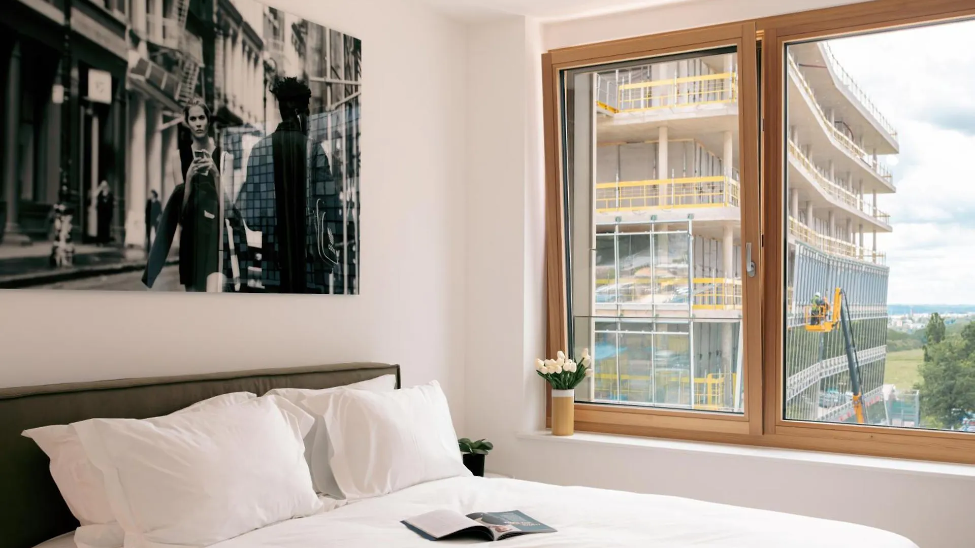 Media Bay Apartments In Kirchberg By Rentaroo Luxembourg 0*,  Luxembourg