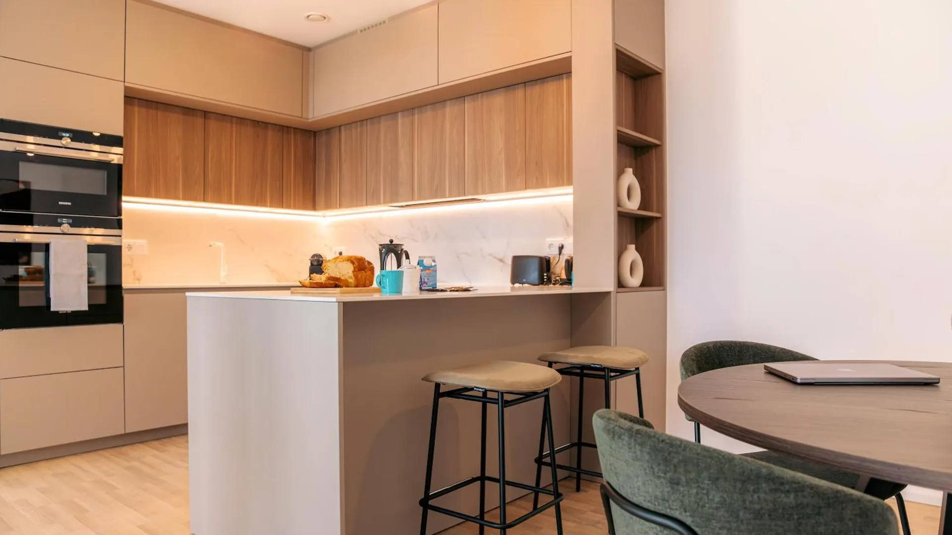 Media Bay Apartments In Kirchberg By Rentaroo Luxemburg