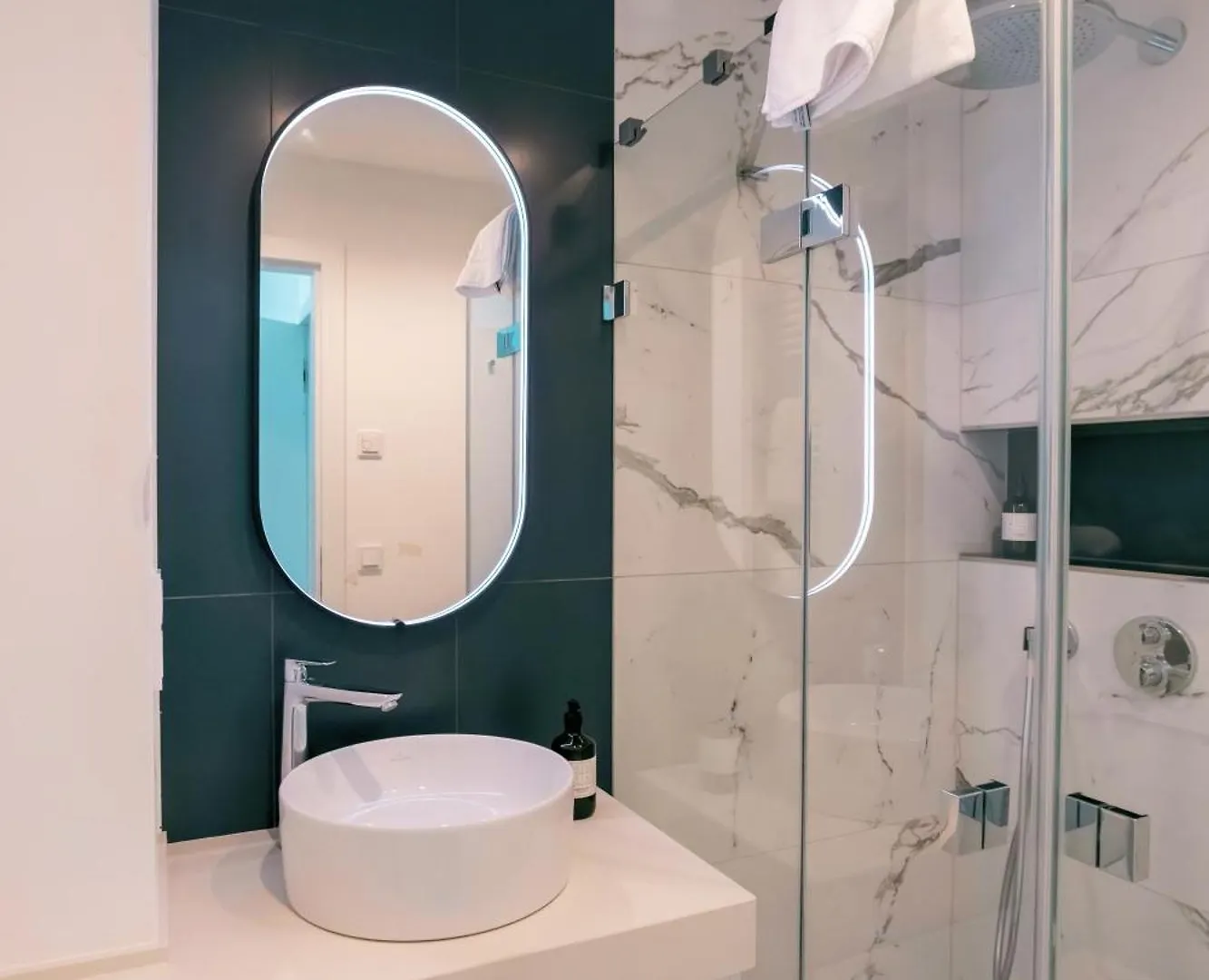 Media Bay Apartments In Kirchberg By Rentaroo Luxemburg