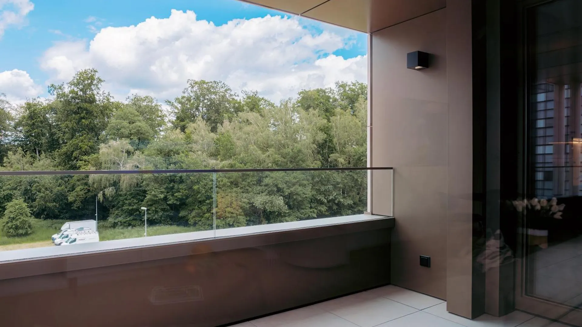 Media Bay Apartments In Kirchberg By Rentaroo Luxemburg 0*,