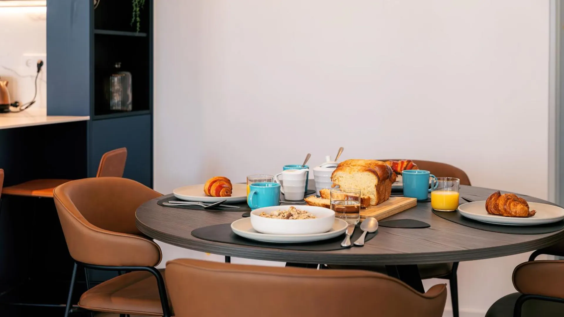 Media Bay Apartments In Kirchberg By Rentaroo Luxemburg