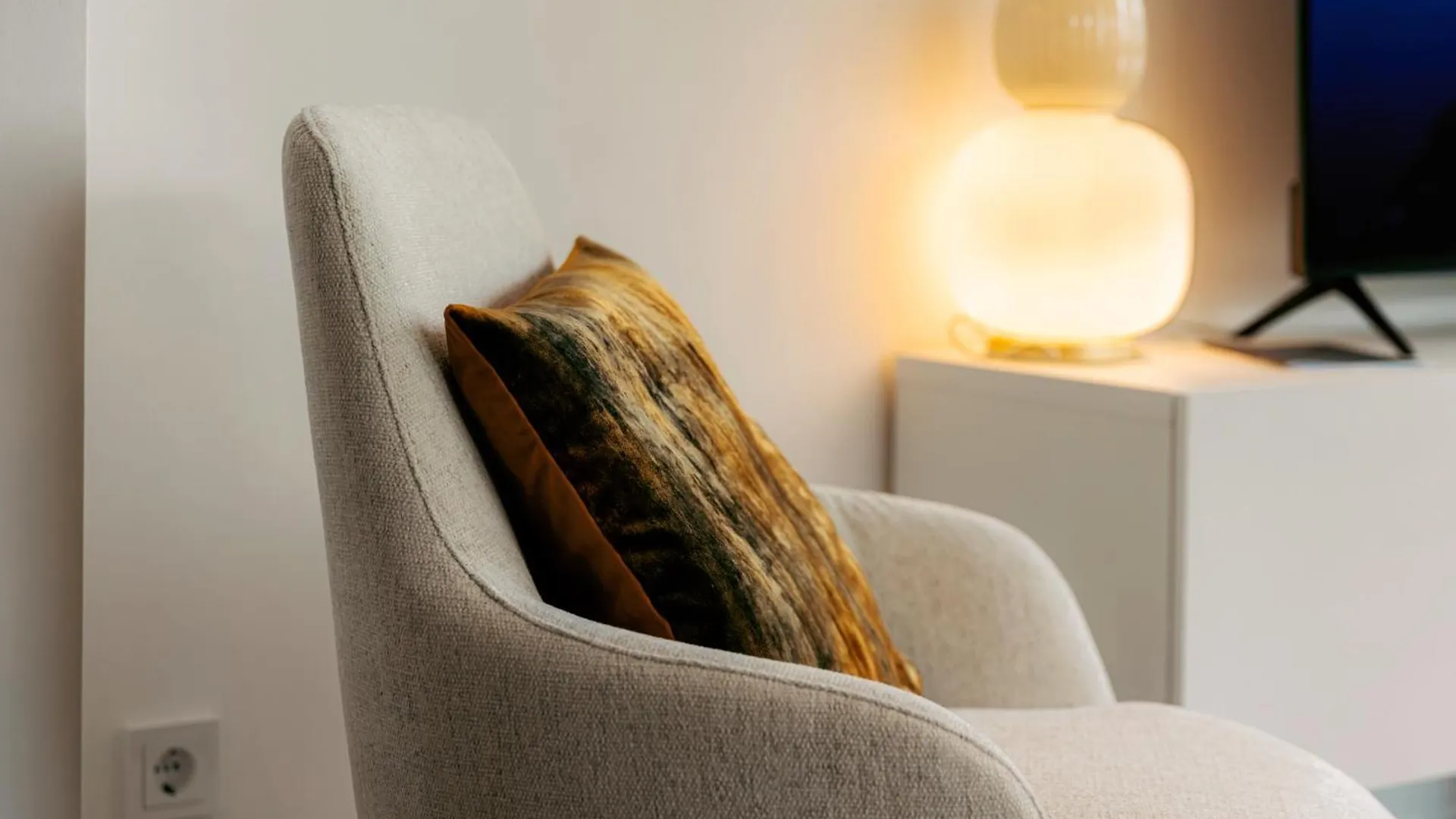 Media Bay Apartments In Kirchberg By Rentaroo Luxemburg